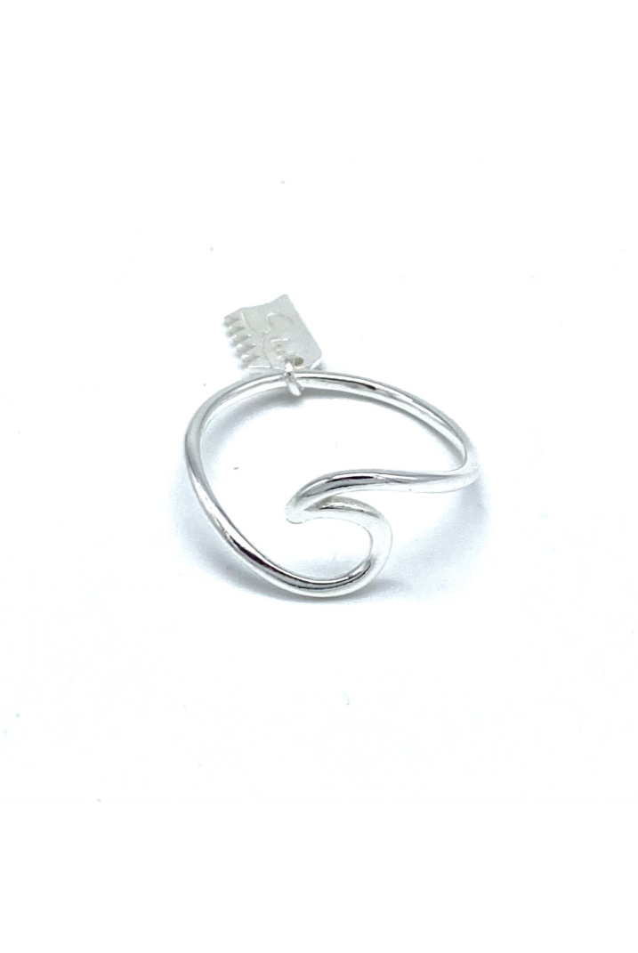 Anillo de ola en plata