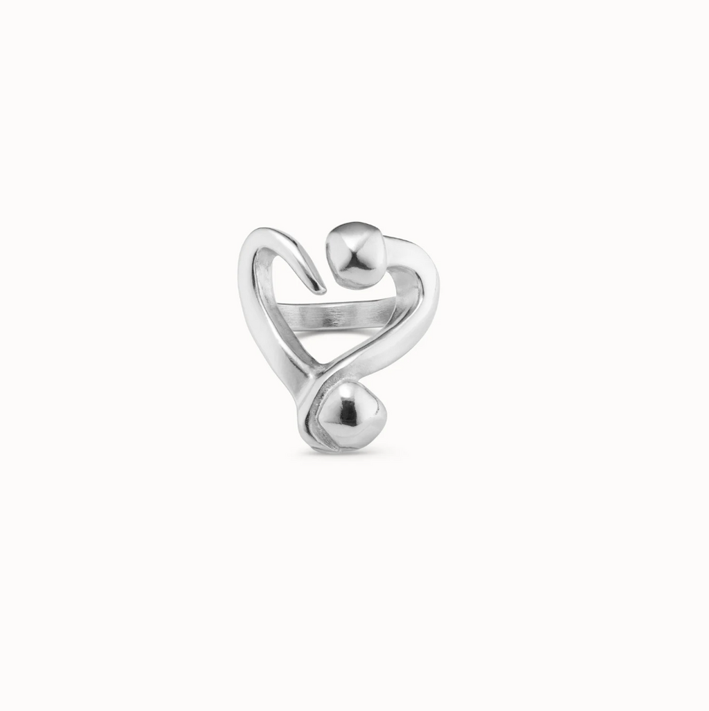 Anillo bañado en plata abierto diseño corazón clavado  TALLA 21