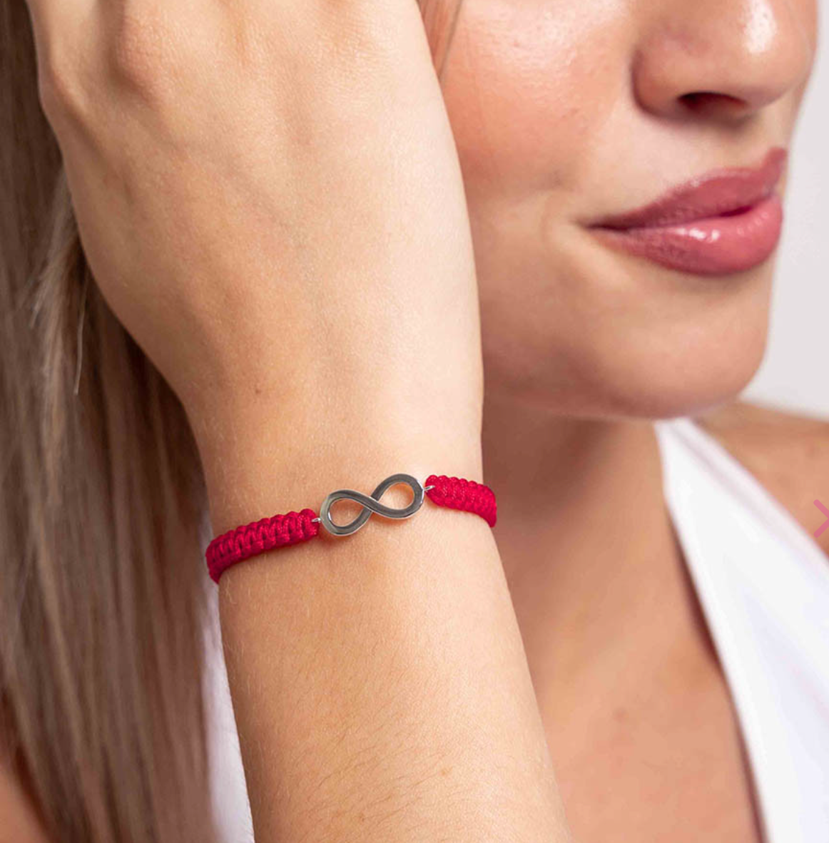 Pulsera infinito macramé rojo de plata de ley 925 bañada en rodio