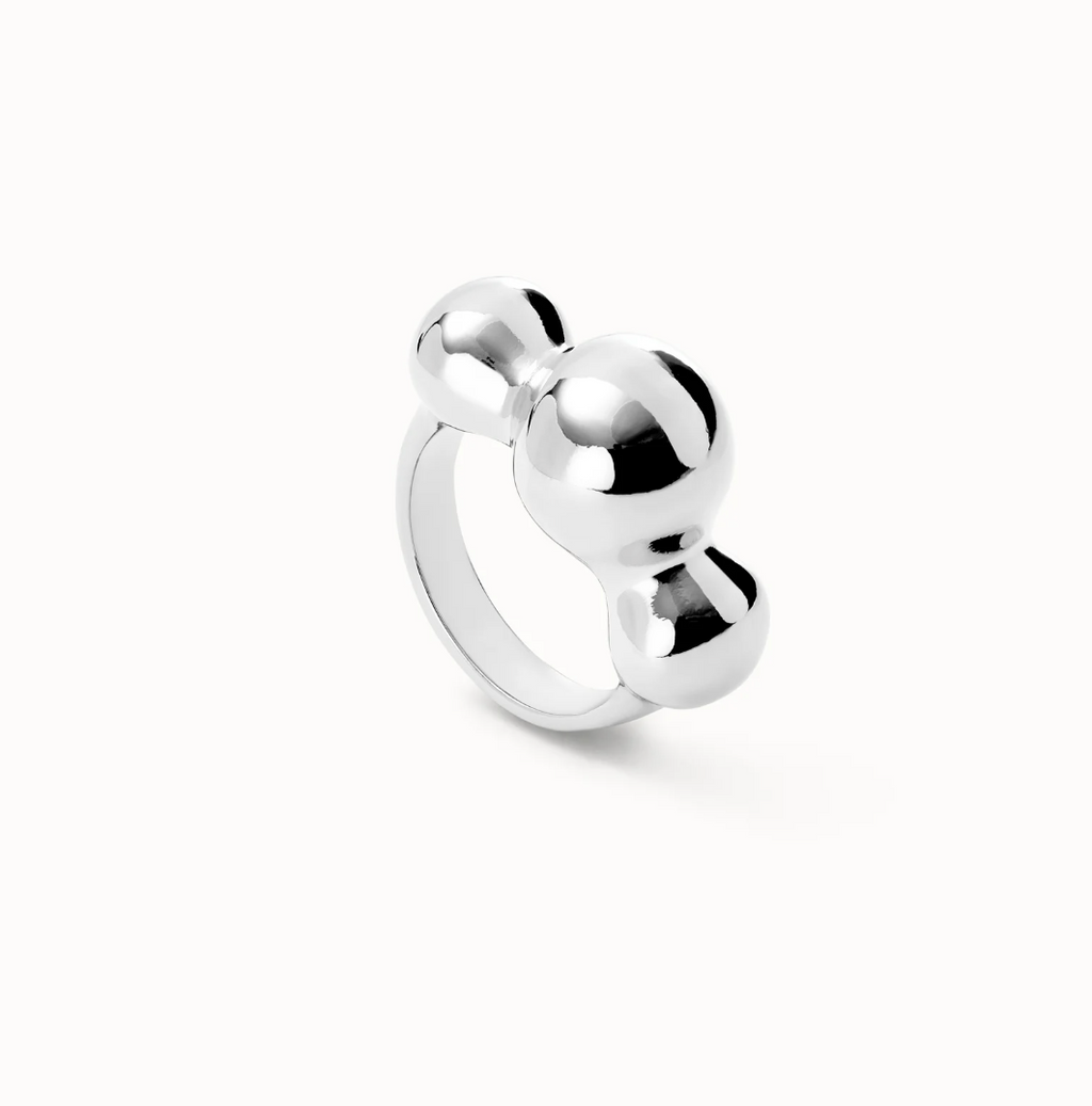 Anillo bañado en plata de ley y tres bolas centrales TALLA 15