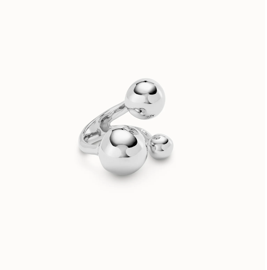 Anillo bañado en plata de ley con tres bolas de diferentes tamaños TALLA 18