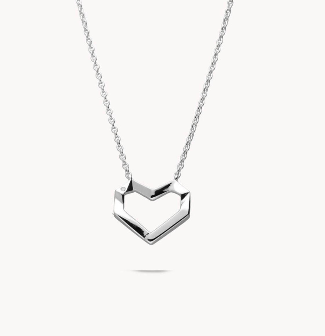 Collar corazón puntas de plata de ley 925 bañada en rodio