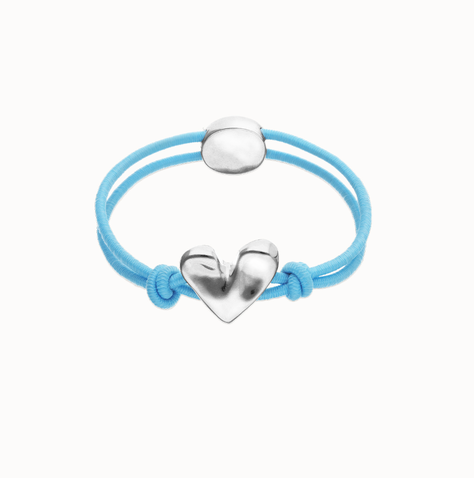 Pulsera de hilo elástico azul con corazón bañado en plata de ley