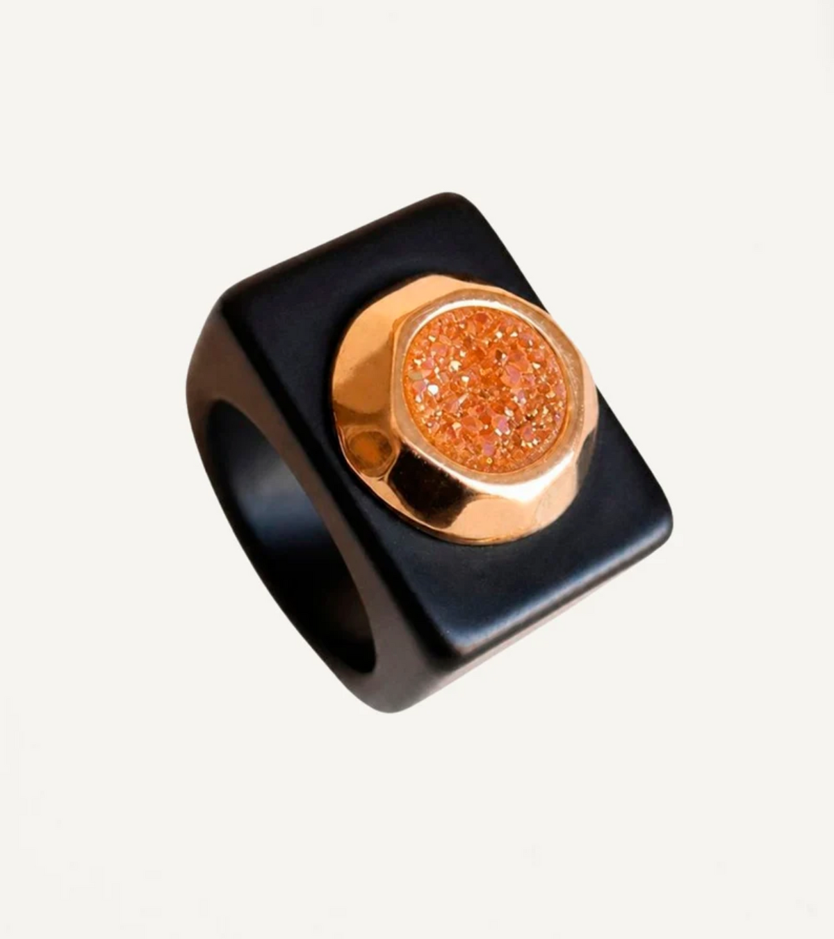 Anillo Black N.239/20 Drusa Dorada RD