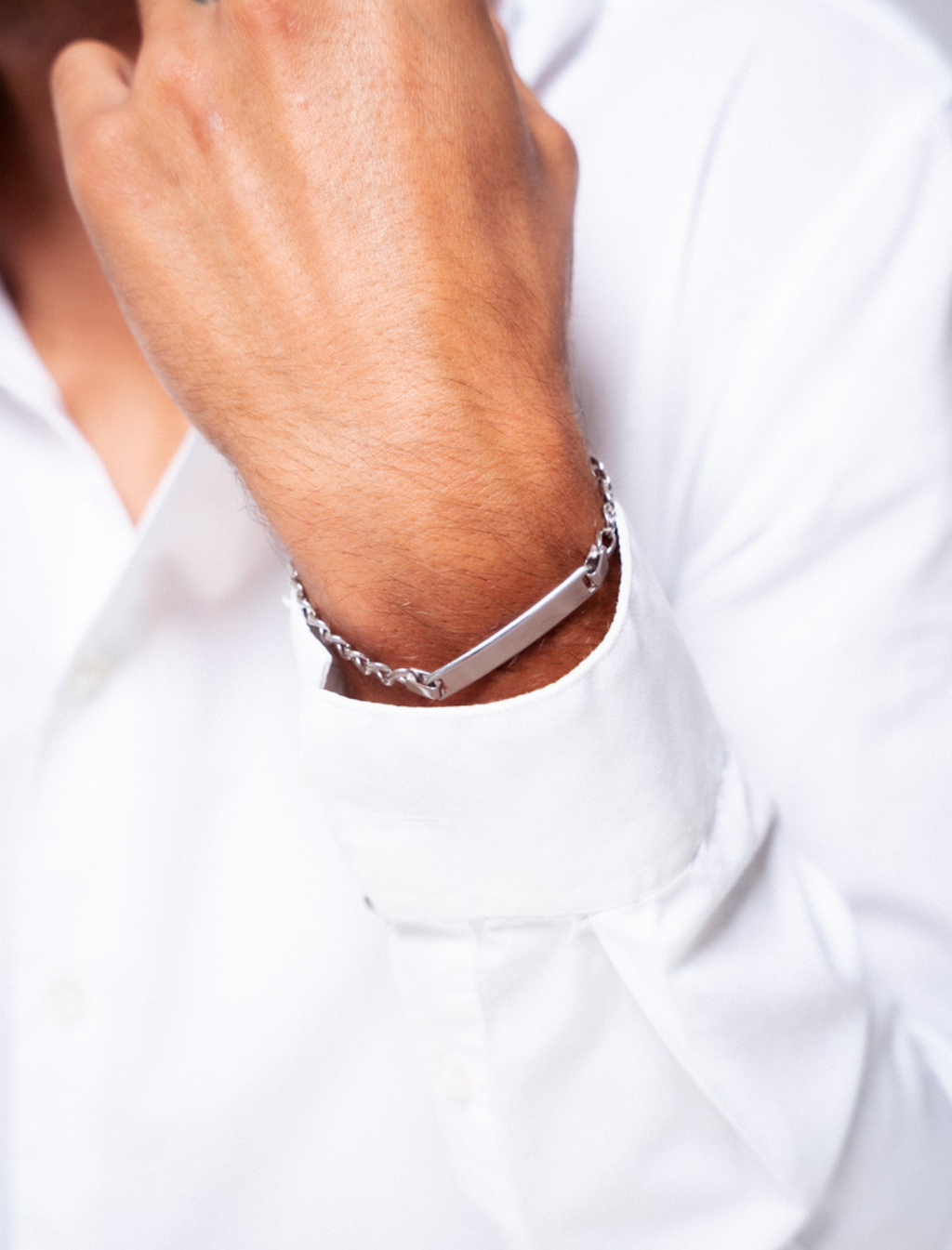 Pulsera de plata de ley 925 bañada en rodio estilo esclava. 05-2237