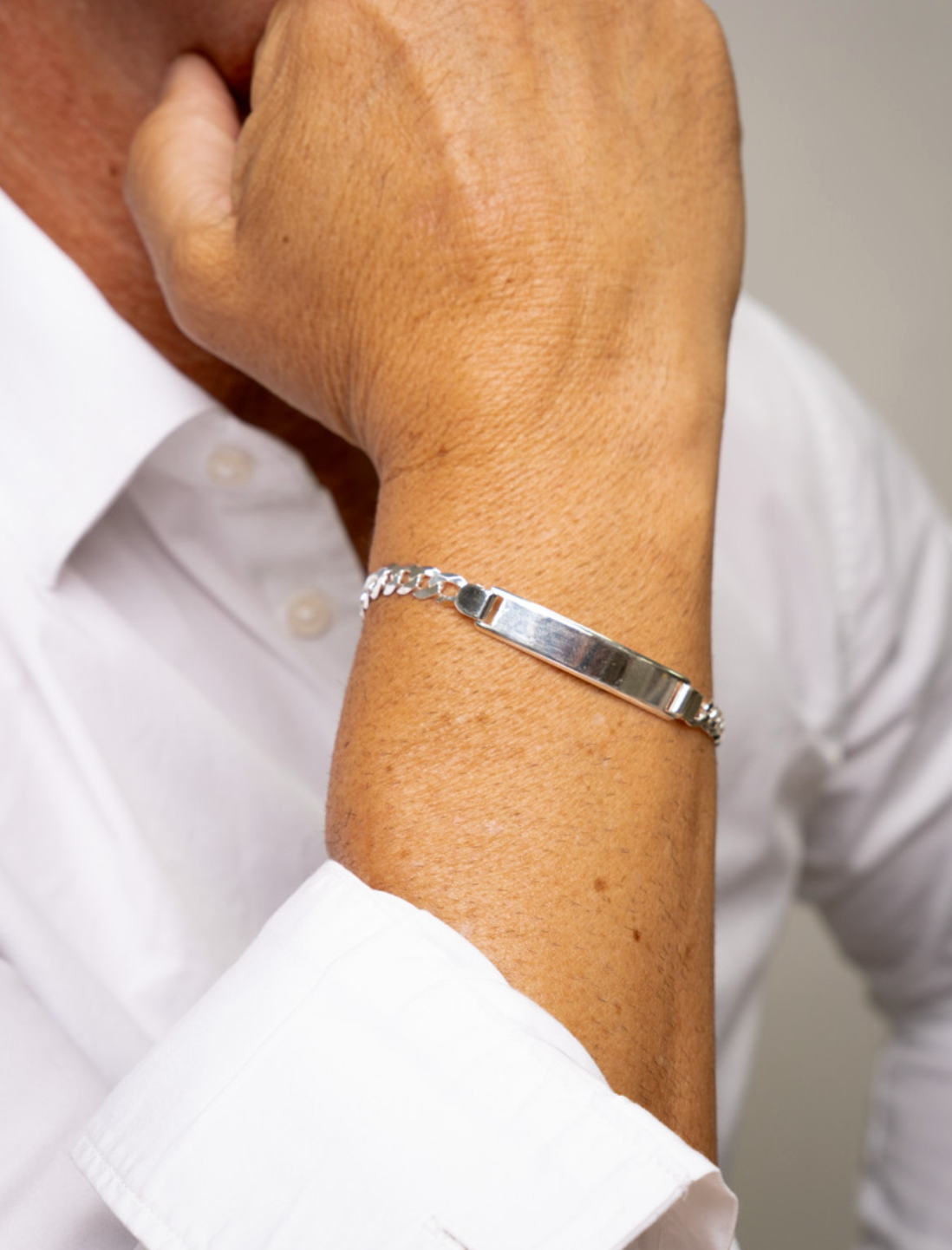 Pulsera esclava 4mm barbada plana de plata de ley 925. 13-2100136