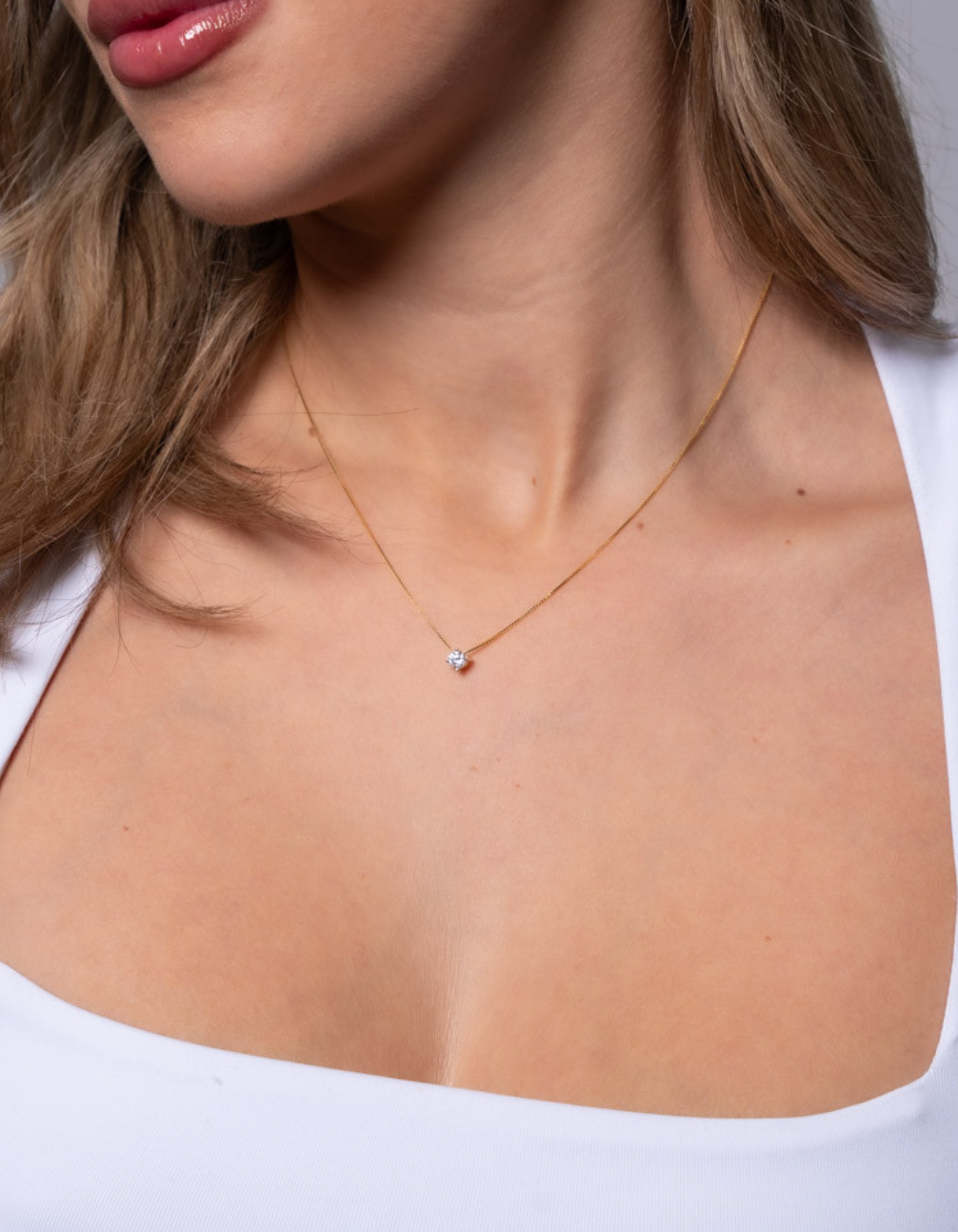 Collar solitario mini circonita garra de plata de ley 925 bañada en oro  15-6185