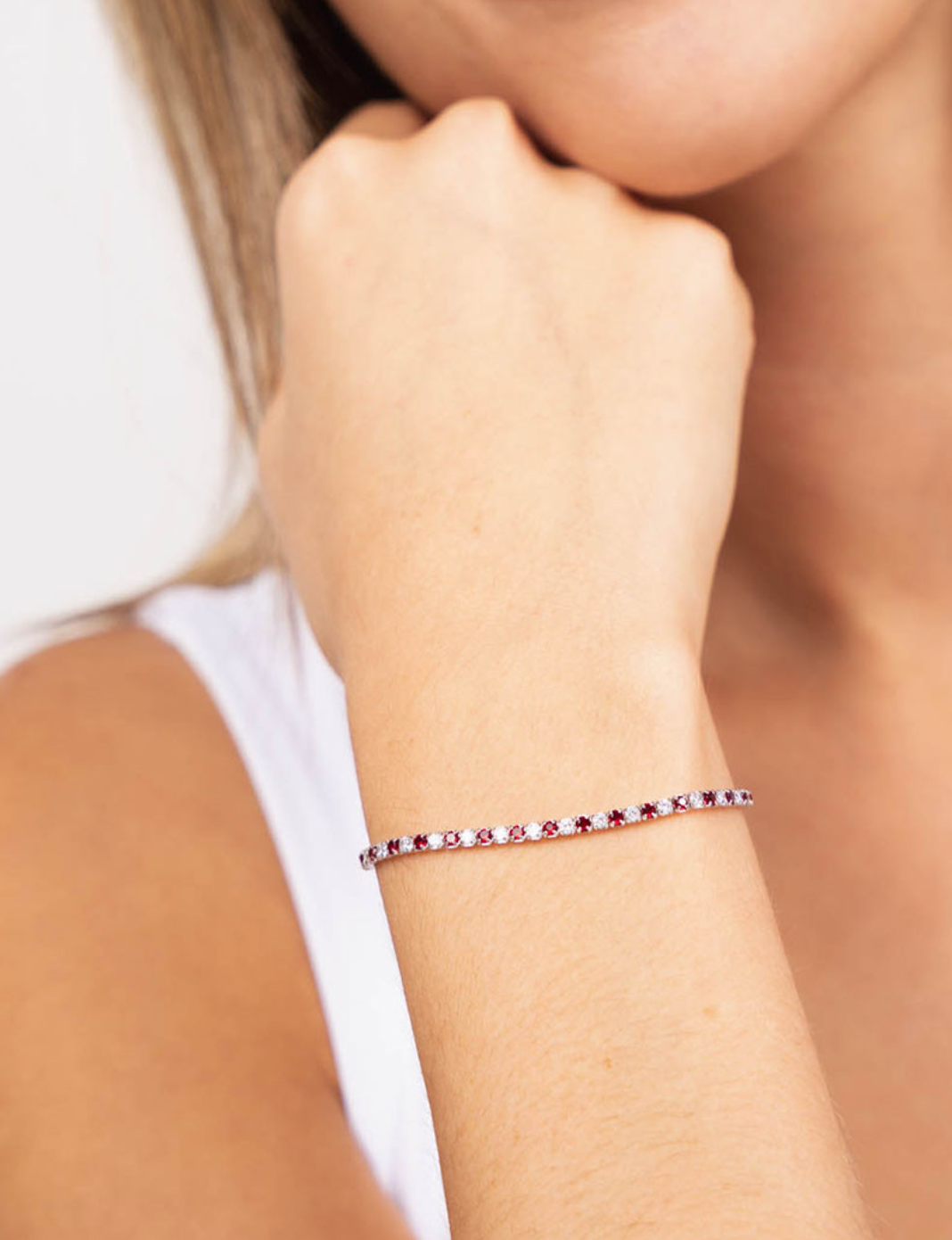 Pulsera riviere vino de plata de ley 925 bañada en rodio 06-2035
