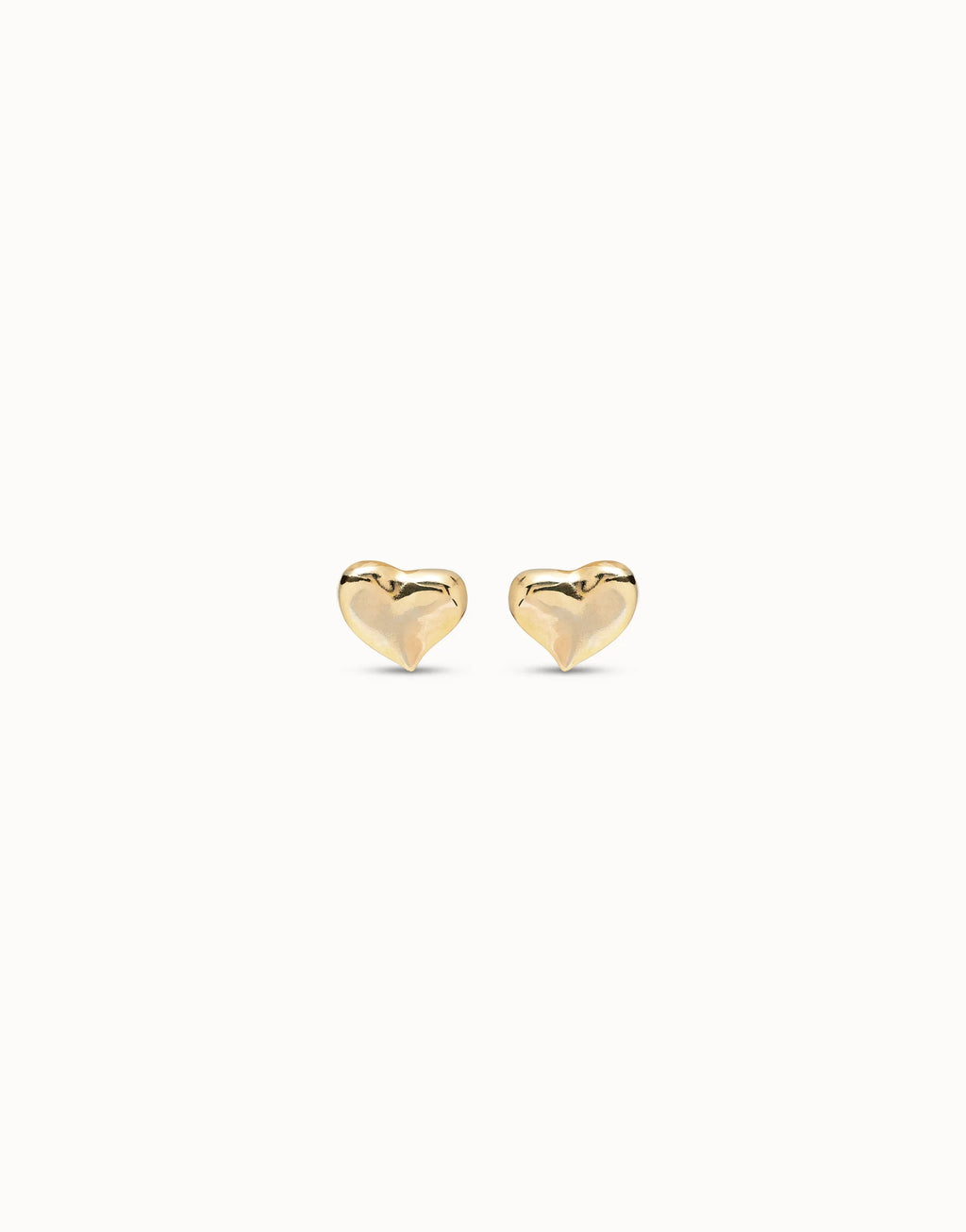 Pendientes bañados en oro de 18k con forma de corazón mediano PEN0829ORO