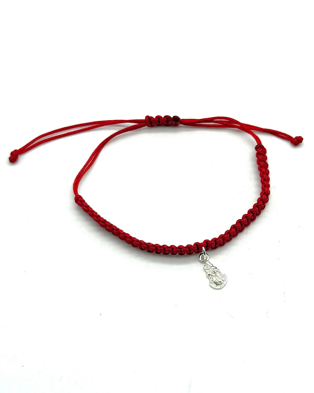 Pulsera Virgen de Peña hilo rojo