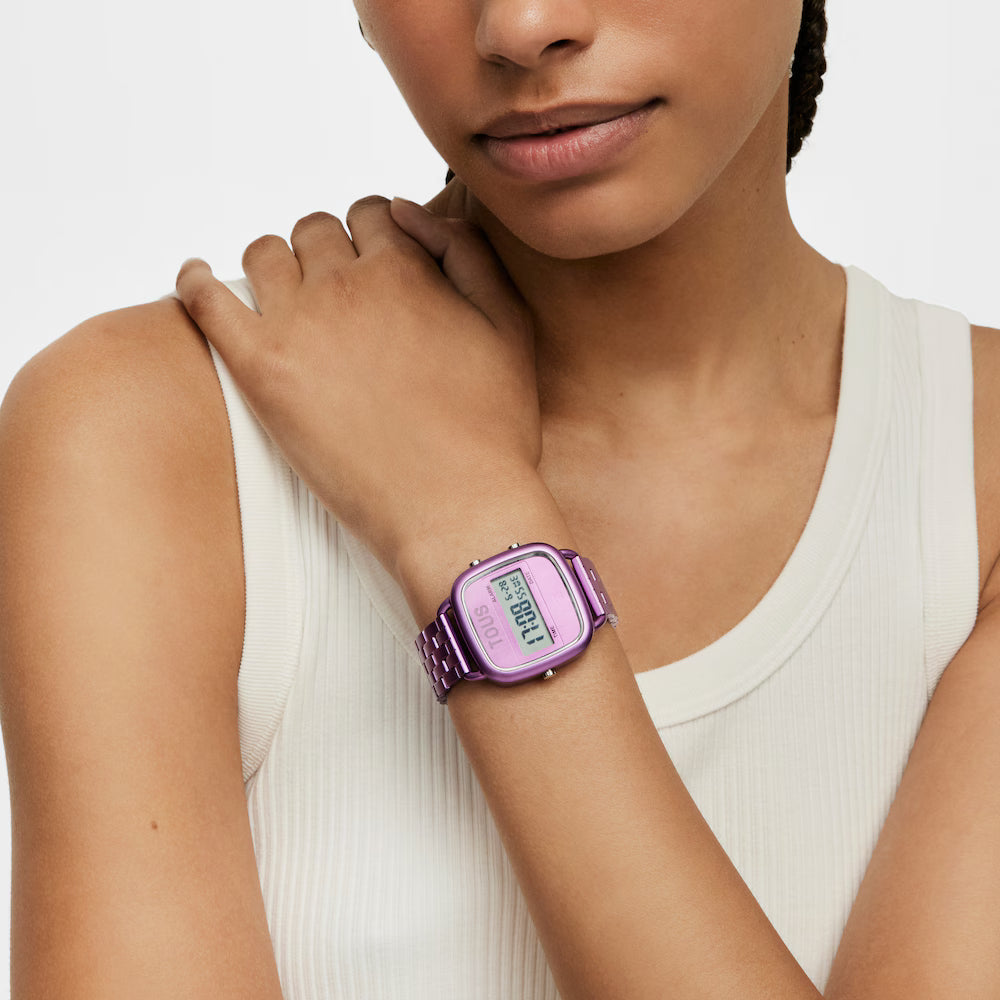 Reloj Tous digital con brazalete de aluminio en color lila D-Logo