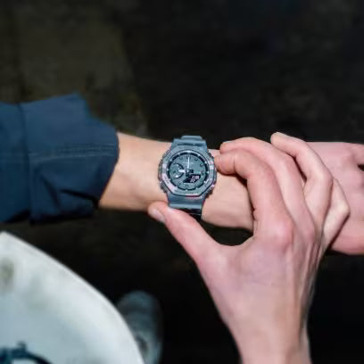 CASIO CLASSIC Serie GA-2100 GA-2100CM-8A