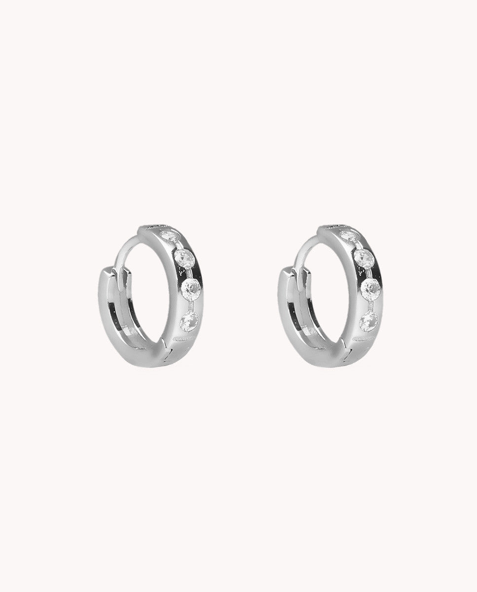 Pendientes de aro luces de plata de ley 925 bañada en rodio.  15-3352