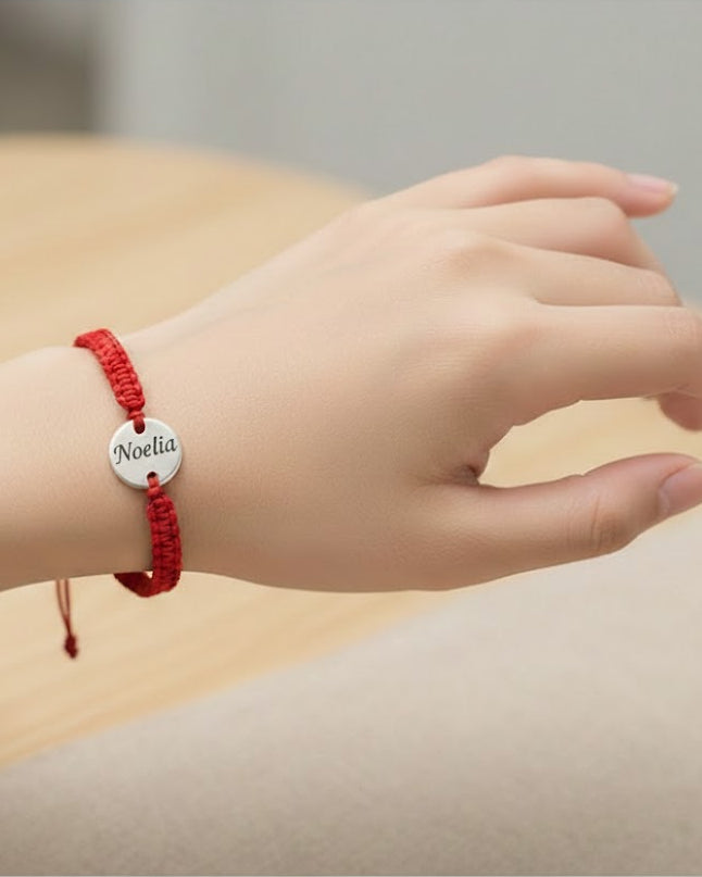 Pulsera de hilo rojo con chapa de Plata de 15 mm